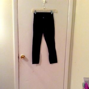 Lululemon cropped workout pants